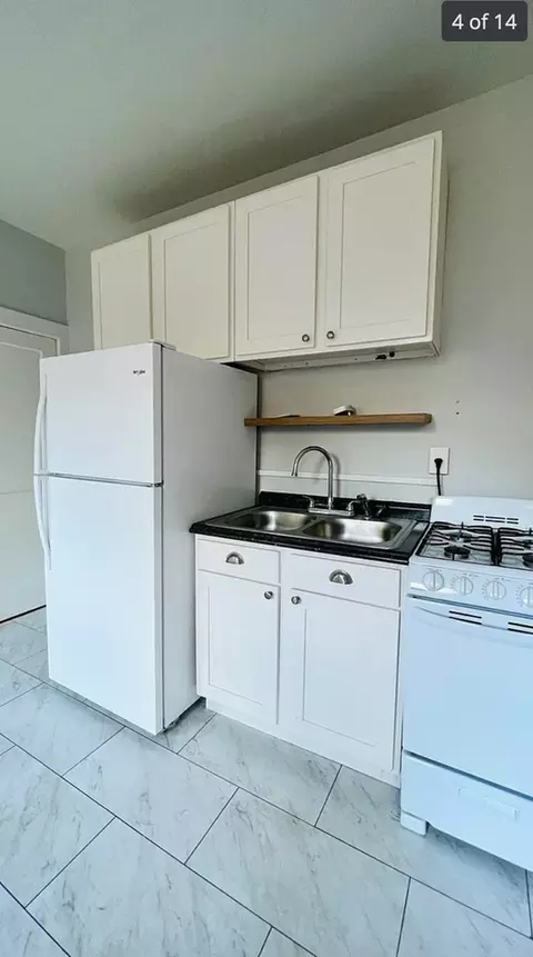 445 Davidson Ct, Lexington, KY 40508
