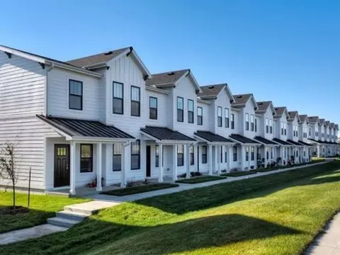 Sw Lesina Ln, Ankeny, IA 50023