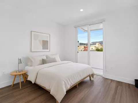 5639 Lexington Ave, Los Angeles, CA 90038