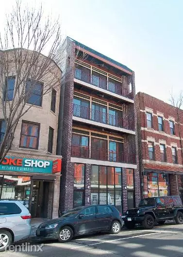 1335 W Taylor St, Chicago, IL 60607