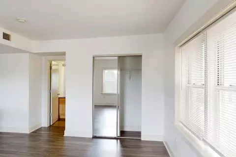 350 E Armour Blvd, Kansas City, MO 64111 photo 2