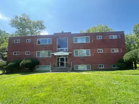 1337 W North Bend Rd, Cincinnati, OH 45224