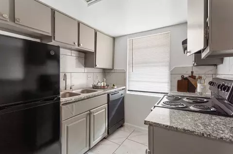7575 Bissonnet St, Houston, TX 77074 photo 20