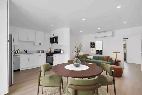 605 Warwick Ave, Thousand Oaks, CA 91360