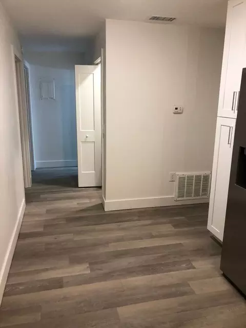 6108 SW 9th Pl, Gainesville, FL 32607