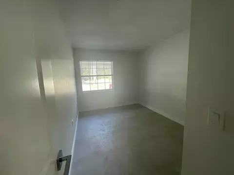 6108 SW 9th Pl, Gainesville, FL 32607 photo 4