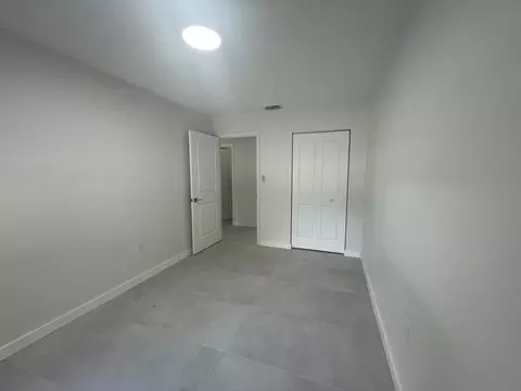 6108 SW 9th Pl, Gainesville, FL 32607 photo 8