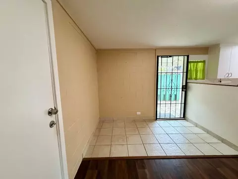 1347 Palolo Ave, Honolulu, HI 96816