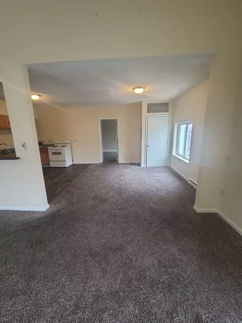 1 E High St, London, OH 43140
