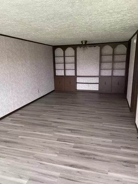 Rolling Meadows Dr, Delaware, OH 43015 photo 12
