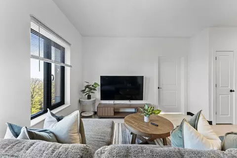 600 Broadway, Everett, MA 02149 photo 20