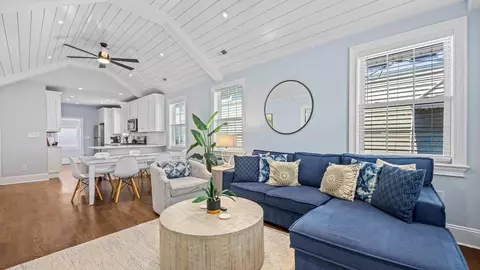 54 Wesley Rd, Ocean City, NJ 08226