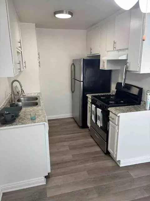 16275 Woodruff Ave, Bellflower, CA 90706