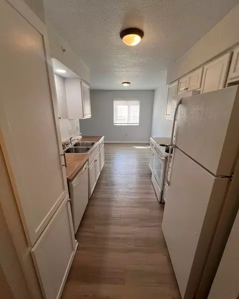 11141 Springhollow Rd, Oklahoma City, OK 73120