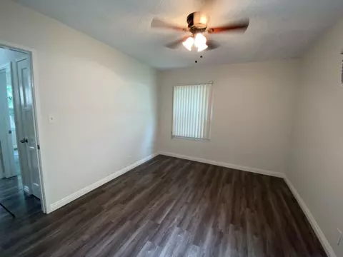 724 E Cedar Ave, Burbank, CA 91501 photo 8