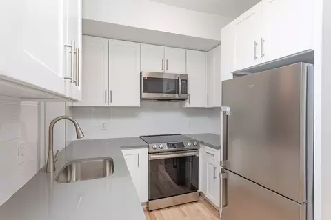 471 Fulton St, Troy, NY 12180