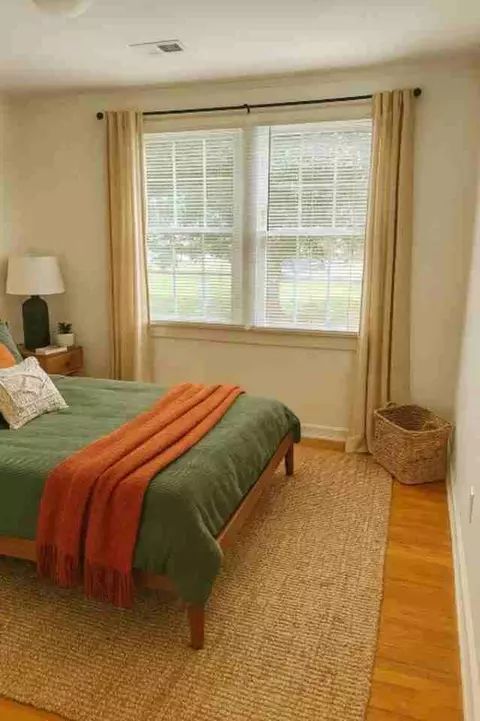 2709 Byron St, Richmond, VA 23223