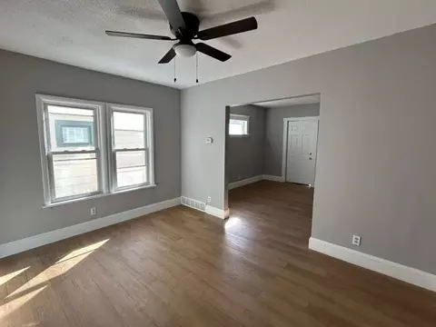 1093 E 147th St, Cleveland, OH 44110