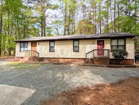 196 Forsythia Ct, Chapel Hill, NC 27517