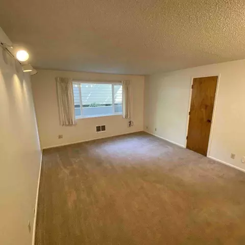 804 NE 2nd St, Corvallis, OR 97330