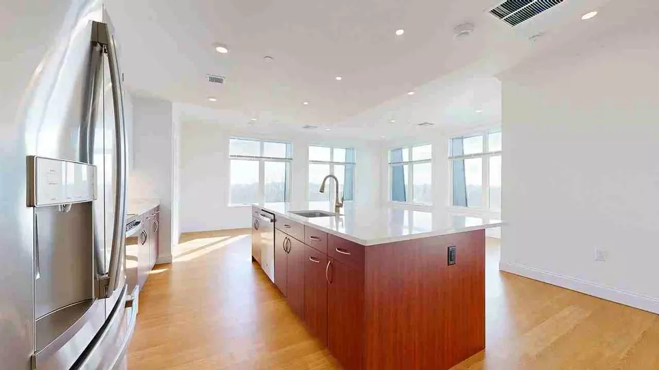  1 Hancock Village Dr, Brookline, MA 02467 photo 15
