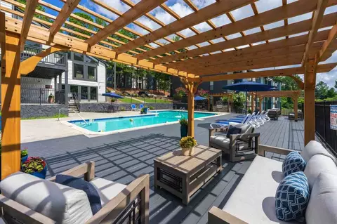 1400 Chase Ln, Norcross, GA 30093