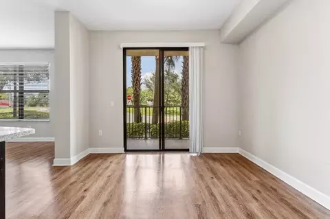 4504 W Spruce St, Tampa, FL 33607 photo 46