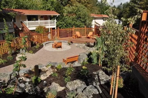 5477 Donald St, Eugene, OR 97405