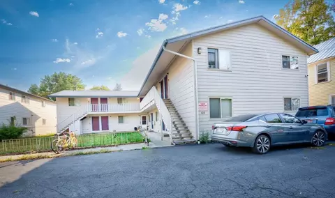 412 S Asbury St, Moscow, ID 83843