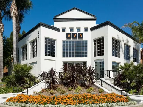 401 N Pass Ave, Burbank, CA 91505 photo 48