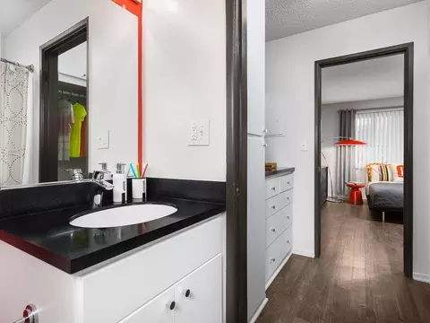 401 N Pass Ave, Burbank, CA 91505 photo 22