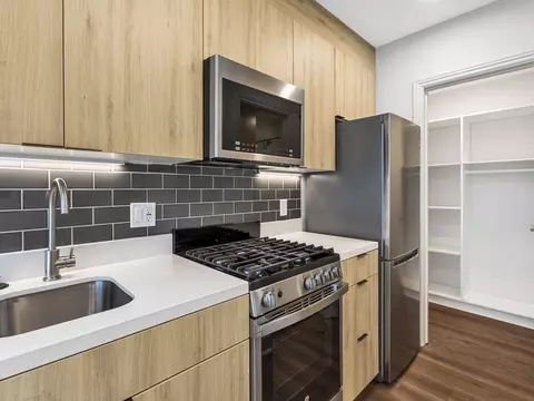 401 N Pass Ave, Burbank, CA 91505 photo 28