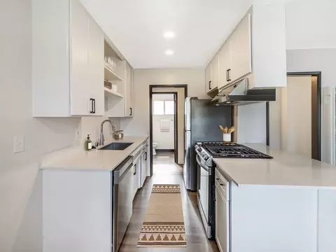 401 N Pass Ave, Burbank, CA 91505 photo 8