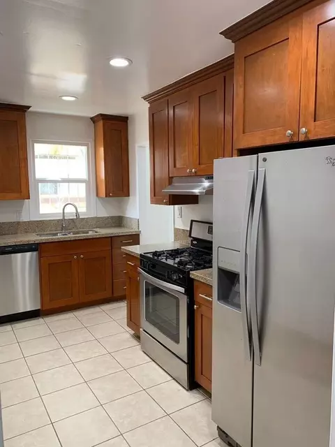 444 446 N Alta Vista Blvd, Los Angeles, CA 90036