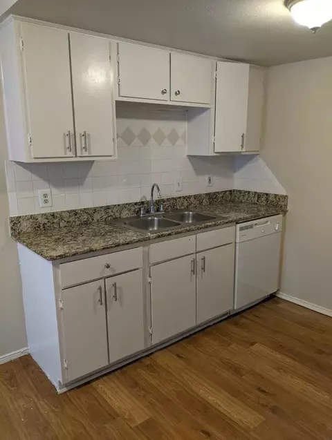 2434 Louise St, Denton, TX 76201