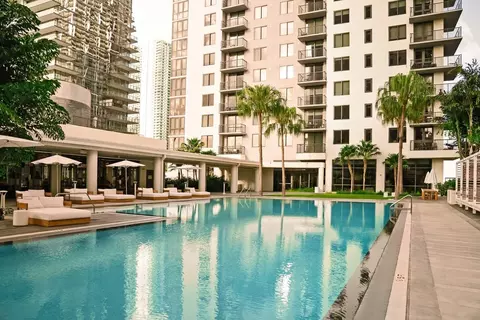 698 NE 1st Ave, Miami, FL 33132 photo 5