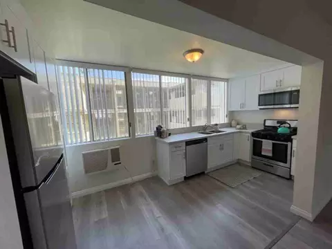 160 S Michigan Ave, Pasadena, CA 91106