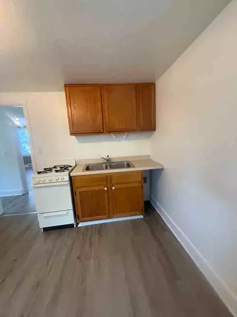 1101 Pekin Ave, Creve Coeur, IL 61610
