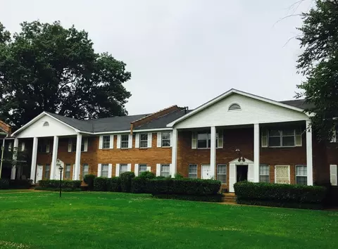 5140 Wheelis Dr, Memphis, TN 38117