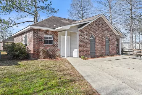 13603 Minton Ln, Walker, LA 70785