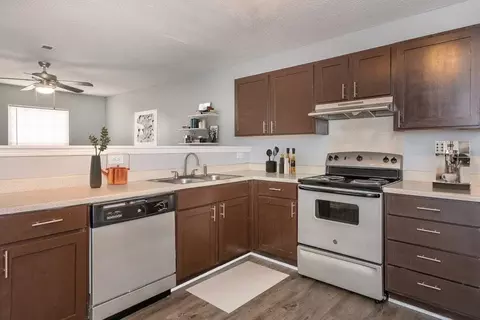 10425 Wheatside Dr, Charlotte, NC 28262 photo 6