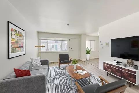 1002 E 23rd St, Oakland, CA 94606