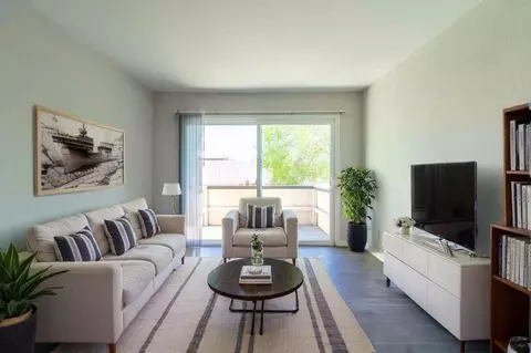 7051 Bowling Dr, Sacramento, CA 95823