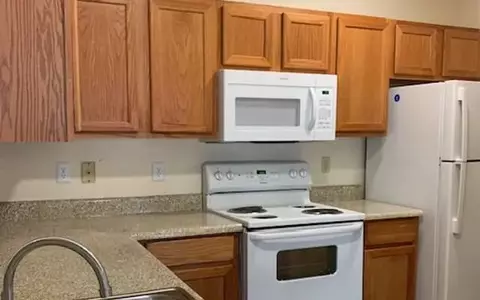 3888 Post Oak Blvd, Euless, TX 76040 photo 3
