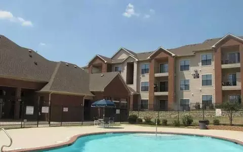 3888 Post Oak Blvd, Euless, TX 76040 photo 5