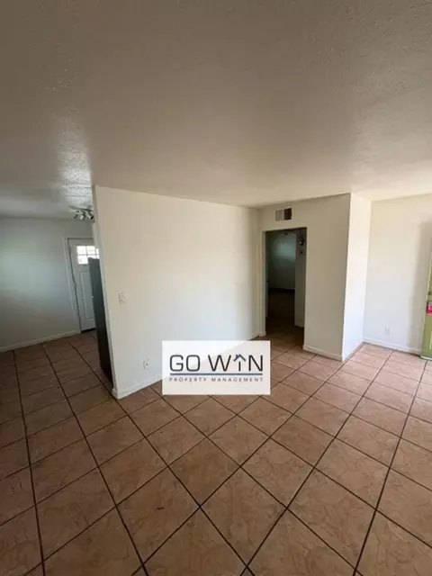 1021 N 28th St, Phoenix, AZ 85008