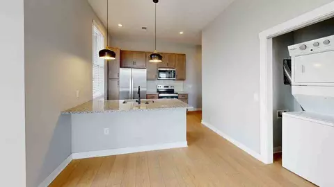 1206 N 4th St, Columbus, OH 43201 photo 3