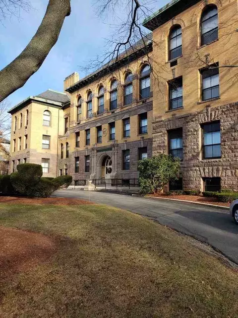 585 Main St, Melrose, MA 02176