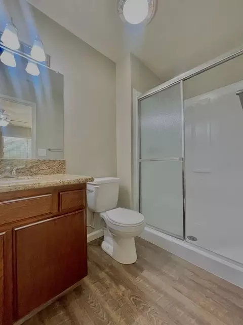 8200 Kroll Way, Bakersfield, CA 93311 photo 4
