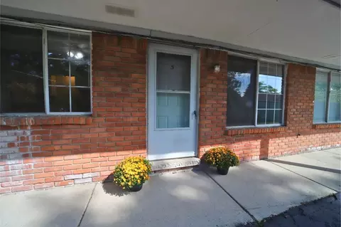785 N Harris Rd, Ypsilanti, MI 48198
